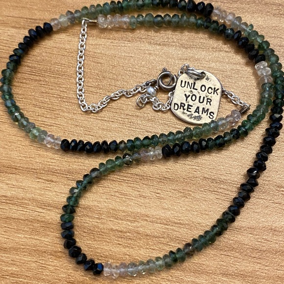 Green black and clear tourmaline necklace on a 925 sterling silver chain - Picture 2 of 11